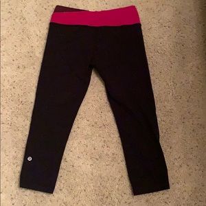 Sz 6 lululemon cropped leggings